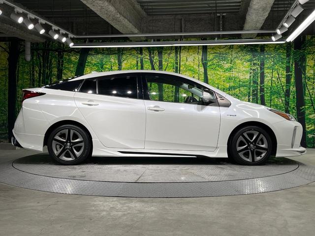 プリウス Ｓツーリングセレクション　純正９インチナビ　レーダークルーズ　バックカメラ　衝突軽減　禁煙車　合皮レザーシート　コーナーセンサー　スマートキー　ＬＥＤヘッド　ビルトインＥＴＣ　純正１７インチアルミ　オートライト（60枚目）