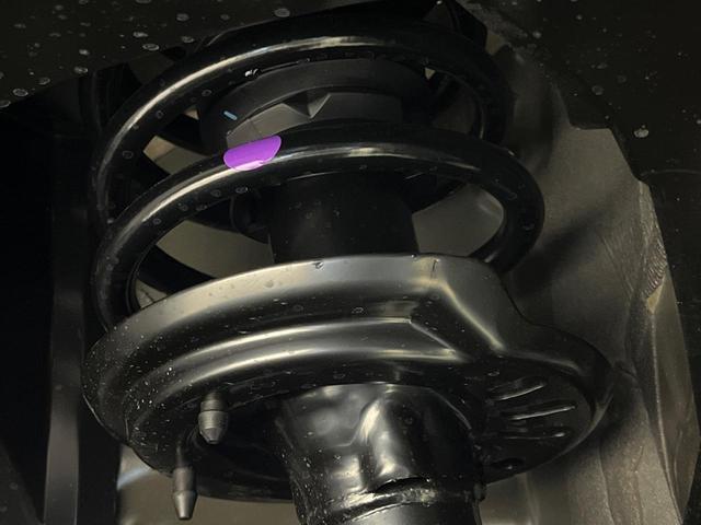 ヴェゼル ｅ：ＨＥＶ　ＲＳ　登録済未使用車　全周囲カメラ　衝突被害軽減システム　禁煙車　電動リアゲート　ハーフレザーシート　コーナーセンサー　スマートキー　ＬＥＤヘッド　ＥＴＣ２．０　純正１８インチアルミ　オートハイビーム（20枚目）