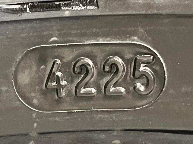 ヴェゼル ｅ：ＨＥＶ　ＲＳ　登録済未使用車　全周囲カメラ　衝突被害軽減システム　禁煙車　電動リアゲート　ハーフレザーシート　コーナーセンサー　スマートキー　ＬＥＤヘッド　ＥＴＣ２．０　純正１８インチアルミ　オートハイビーム（26枚目）