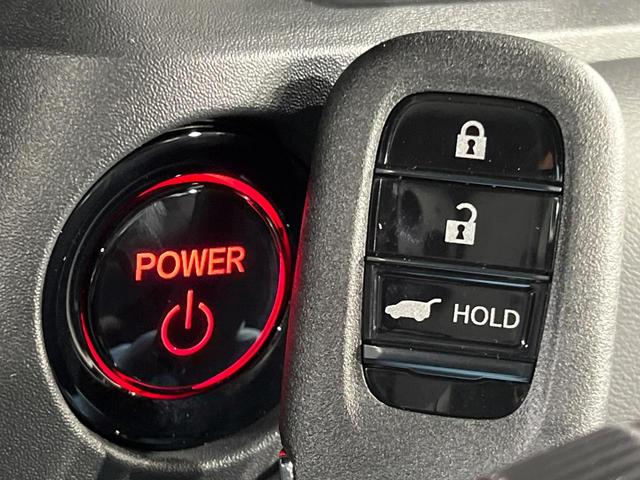 ヴェゼル ｅ：ＨＥＶ　ＲＳ　登録済未使用車　全周囲カメラ　衝突被害軽減システム　禁煙車　電動リアゲート　ハーフレザーシート　コーナーセンサー　スマートキー　ＬＥＤヘッド　ＥＴＣ２．０　純正１８インチアルミ　オートハイビーム（42枚目）