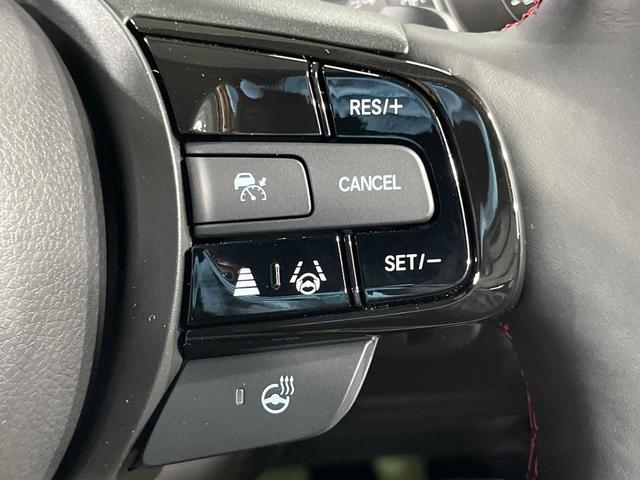 ヴェゼル ｅ：ＨＥＶ　ＲＳ　登録済未使用車　全周囲カメラ　衝突被害軽減システム　禁煙車　電動リアゲート　ハーフレザーシート　コーナーセンサー　スマートキー　ＬＥＤヘッド　ＥＴＣ２．０　純正１８インチアルミ　オートハイビーム（46枚目）