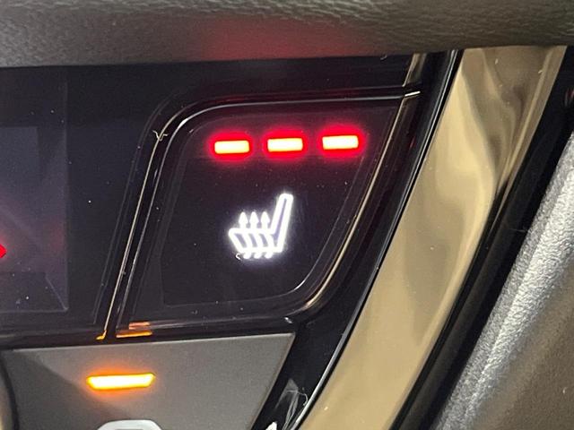 ヴェゼル ｅ：ＨＥＶ　ＲＳ　登録済未使用車　全周囲カメラ　衝突被害軽減システム　禁煙車　電動リアゲート　ハーフレザーシート　コーナーセンサー　スマートキー　ＬＥＤヘッド　ＥＴＣ２．０　純正１８インチアルミ　オートハイビーム（53枚目）