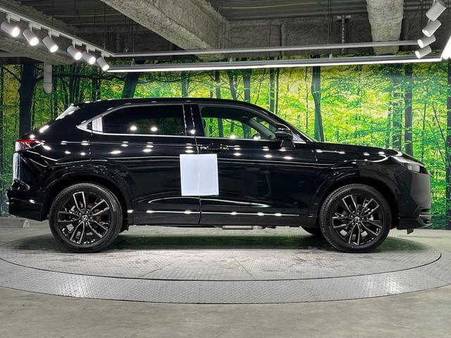 ヴェゼル ｅ：ＨＥＶ　ＲＳ　登録済未使用車　全周囲カメラ　衝突被害軽減システム　禁煙車　電動リアゲート　ハーフレザーシート　コーナーセンサー　スマートキー　ＬＥＤヘッド　ＥＴＣ２．０　純正１８インチアルミ　オートハイビーム（65枚目）