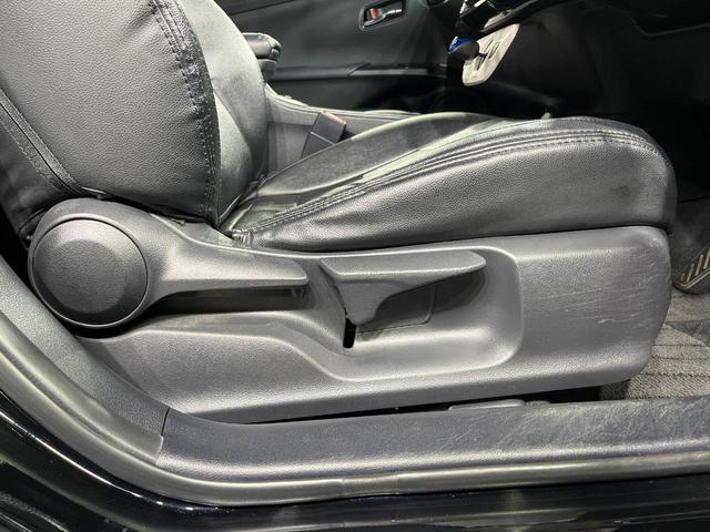 プリウス Ｓセーフティプラス　純正ＳＤナビ　バックカメラ　衝突被害軽減システム　レーダークルーズ　禁煙車　コーナーセンサー　スマートキー　ＬＥＤヘッド　フルセグ　Ｂｌｕｅｔｏｏｔｈ　ビルトインＥＴＣ　オートライト（40枚目）