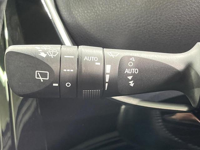 プリウス Ｓセーフティプラス　純正ＳＤナビ　バックカメラ　衝突被害軽減システム　レーダークルーズ　禁煙車　コーナーセンサー　スマートキー　ＬＥＤヘッド　フルセグ　Ｂｌｕｅｔｏｏｔｈ　ビルトインＥＴＣ　オートライト（45枚目）