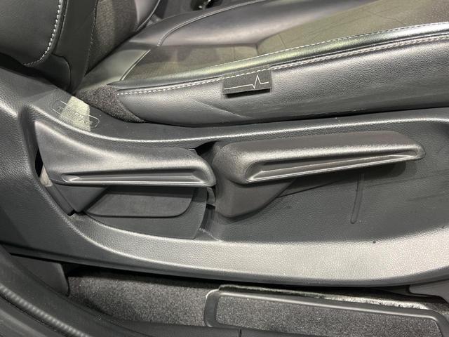 ヴェゼル ｅ：ＨＥＶ　Ｚ　バックカメラ　衝突被害軽減システム　禁煙車　電動リアゲート　ハーフレザーシート　コーナーセンサー　スマートキー　ＬＥＤヘッド　ＥＴＣ２．０　純正１８インチアルミ　オートハイビーム　車線逸脱警報（49枚目）