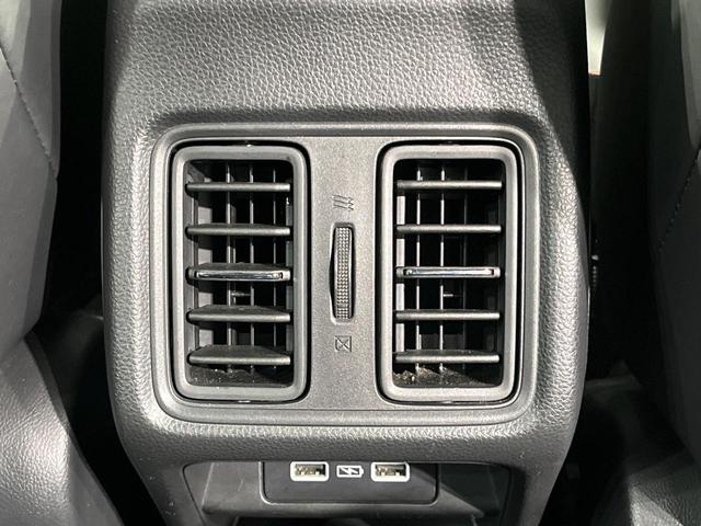 ヴェゼル ｅ：ＨＥＶ　Ｚ　バックカメラ　衝突被害軽減システム　禁煙車　電動リアゲート　ハーフレザーシート　コーナーセンサー　スマートキー　ＬＥＤヘッド　ＥＴＣ２．０　純正１８インチアルミ　オートハイビーム　車線逸脱警報（53枚目）