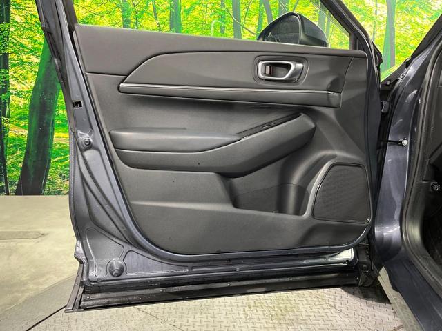 ヴェゼル ｅ：ＨＥＶ　Ｚ　バックカメラ　衝突被害軽減システム　禁煙車　電動リアゲート　ハーフレザーシート　コーナーセンサー　スマートキー　ＬＥＤヘッド　ＥＴＣ２．０　純正１８インチアルミ　オートハイビーム　車線逸脱警報（57枚目）