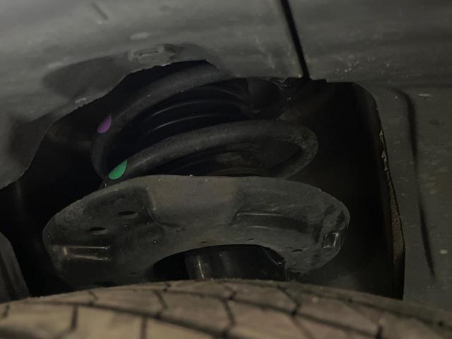 オーラ Ｇ　メーカー９インチナビ　全周囲カメラ　衝突被害軽減システム　禁煙車　ドラレコ　コーナーセンサー　スマートキー　ＬＥＤヘッド　ＥＴＣ２．０　純正１７インチアルミ　オートライト　Ｂｌｕｅｔｏｏｔｈ（20枚目）