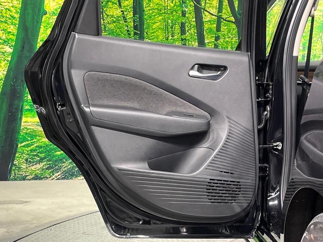 オーラ Ｇ　メーカー９インチナビ　全周囲カメラ　衝突被害軽減システム　禁煙車　ドラレコ　コーナーセンサー　スマートキー　ＬＥＤヘッド　ＥＴＣ２．０　純正１７インチアルミ　オートライト　Ｂｌｕｅｔｏｏｔｈ（30枚目）