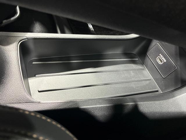 オーラ Ｇ　メーカー９インチナビ　全周囲カメラ　衝突被害軽減システム　禁煙車　ドラレコ　コーナーセンサー　スマートキー　ＬＥＤヘッド　ＥＴＣ２．０　純正１７インチアルミ　オートライト　Ｂｌｕｅｔｏｏｔｈ（44枚目）