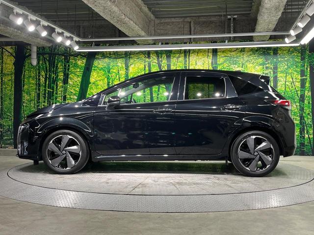 オーラ Ｇ　メーカー９インチナビ　全周囲カメラ　衝突被害軽減システム　禁煙車　ドラレコ　コーナーセンサー　スマートキー　ＬＥＤヘッド　ＥＴＣ２．０　純正１７インチアルミ　オートライト　Ｂｌｕｅｔｏｏｔｈ（69枚目）