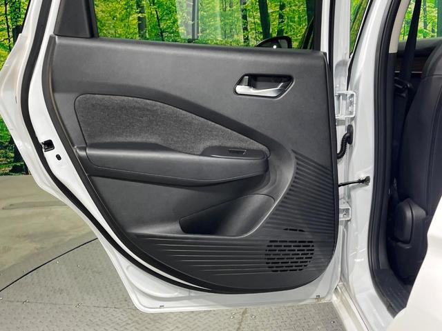 オーラ Ｇ　レザーエディション　メーカー９インチナビ　全周囲カメラ　衝突被害軽減システム　禁煙車　ハーフレザーシート　ドラレコ　コーナーセンサー　スマートキー　ＬＥＤヘッド　ＥＴＣ２．０　純正１７インチアルミ　オートライト（29枚目）