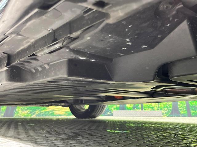 プリウス Ｚ　パノラマルーフ　全周囲カメラ　１２．３型純正ナビ　突被害軽減システム　レーダークルーズ　禁煙車　ハーフレザーシート　前席シートエアコン　パワーシート　コーナーセンサー　スマートキー　ＬＥＤヘッド（21枚目）