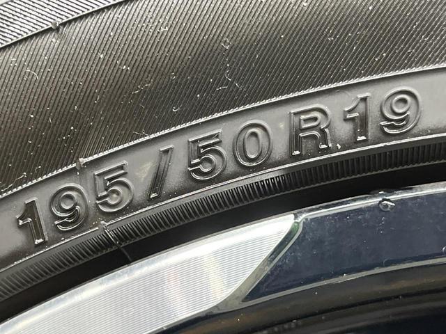 プリウス Ｚ　パノラマルーフ　全周囲カメラ　１２．３型純正ナビ　突被害軽減システム　レーダークルーズ　禁煙車　ハーフレザーシート　前席シートエアコン　パワーシート　コーナーセンサー　スマートキー　ＬＥＤヘッド（25枚目）