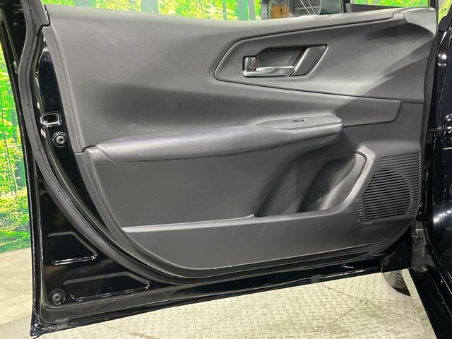 プリウス Ｚ　パノラマルーフ　全周囲カメラ　１２．３型純正ナビ　突被害軽減システム　レーダークルーズ　禁煙車　ハーフレザーシート　前席シートエアコン　パワーシート　コーナーセンサー　スマートキー　ＬＥＤヘッド（28枚目）