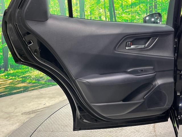 プリウス Ｚ　パノラマルーフ　全周囲カメラ　１２．３型純正ナビ　突被害軽減システム　レーダークルーズ　禁煙車　ハーフレザーシート　前席シートエアコン　パワーシート　コーナーセンサー　スマートキー　ＬＥＤヘッド（29枚目）