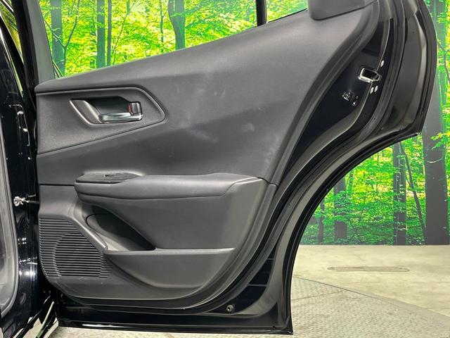 プリウス Ｚ　パノラマルーフ　全周囲カメラ　１２．３型純正ナビ　突被害軽減システム　レーダークルーズ　禁煙車　ハーフレザーシート　前席シートエアコン　パワーシート　コーナーセンサー　スマートキー　ＬＥＤヘッド（31枚目）