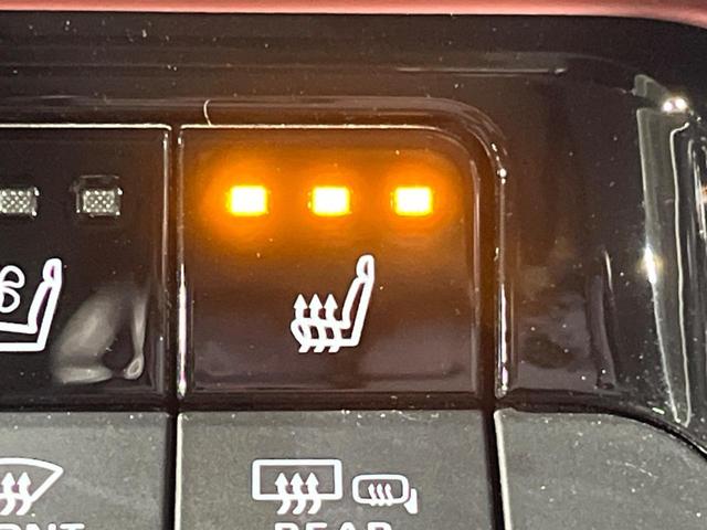 プリウス Ｚ　パノラマルーフ　全周囲カメラ　１２．３型純正ナビ　突被害軽減システム　レーダークルーズ　禁煙車　ハーフレザーシート　前席シートエアコン　パワーシート　コーナーセンサー　スマートキー　ＬＥＤヘッド（36枚目）