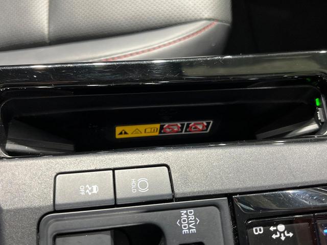 プリウス Ｚ　パノラマルーフ　全周囲カメラ　１２．３型純正ナビ　突被害軽減システム　レーダークルーズ　禁煙車　ハーフレザーシート　前席シートエアコン　パワーシート　コーナーセンサー　スマートキー　ＬＥＤヘッド（57枚目）