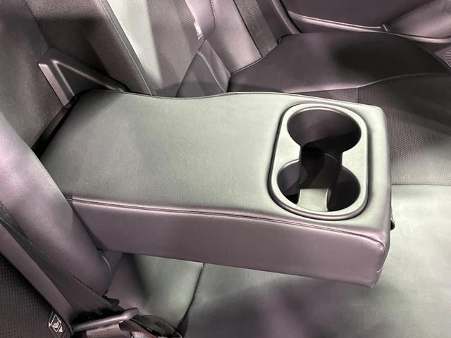 プリウス Ｚ　パノラマルーフ　全周囲カメラ　１２．３型純正ナビ　突被害軽減システム　レーダークルーズ　禁煙車　ハーフレザーシート　前席シートエアコン　パワーシート　コーナーセンサー　スマートキー　ＬＥＤヘッド（61枚目）