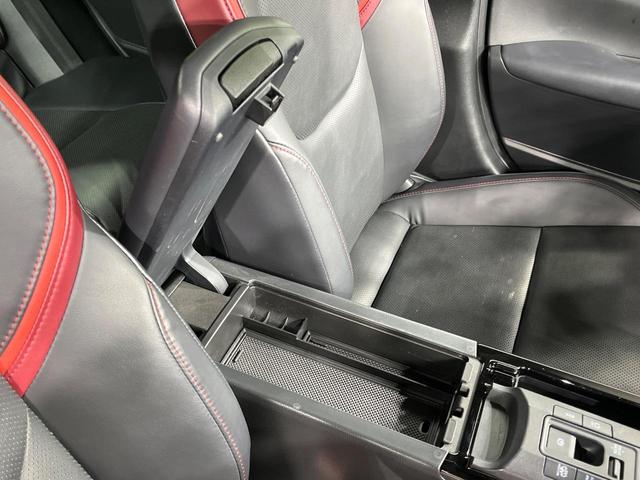 プリウス Ｚ　パノラマルーフ　全周囲カメラ　１２．３型純正ナビ　突被害軽減システム　レーダークルーズ　禁煙車　ハーフレザーシート　前席シートエアコン　パワーシート　コーナーセンサー　スマートキー　ＬＥＤヘッド（62枚目）