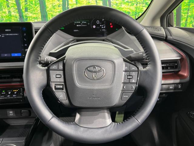 プリウス Ｚ　パノラマルーフ　全周囲カメラ　衝突被害軽減システム　レーダークルーズ　禁煙車　ハーフレザーシート　前席シートエアコン　パワーシート　コーナーセンサー　スマートキー　ＬＥＤヘッド　ＥＴＣ２．０（11枚目）