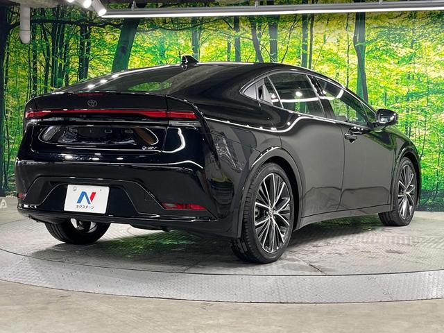 プリウス Ｚ　パノラマルーフ　全周囲カメラ　衝突被害軽減システム　レーダークルーズ　禁煙車　ハーフレザーシート　前席シートエアコン　パワーシート　コーナーセンサー　スマートキー　ＬＥＤヘッド　ＥＴＣ２．０（17枚目）