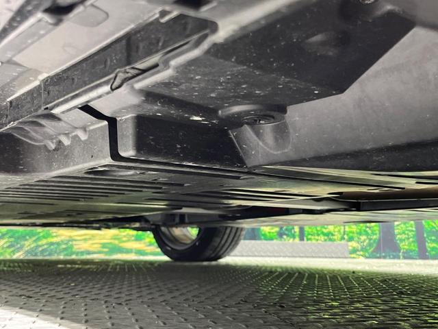 プリウス Ｚ　パノラマルーフ　全周囲カメラ　衝突被害軽減システム　レーダークルーズ　禁煙車　ハーフレザーシート　前席シートエアコン　パワーシート　コーナーセンサー　スマートキー　ＬＥＤヘッド　ＥＴＣ２．０（22枚目）