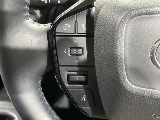 プリウス Ｚ　パノラマルーフ　全周囲カメラ　衝突被害軽減システム　レーダークルーズ　禁煙車　ハーフレザーシート　前席シートエアコン　パワーシート　コーナーセンサー　スマートキー　ＬＥＤヘッド　ＥＴＣ２．０（44枚目）