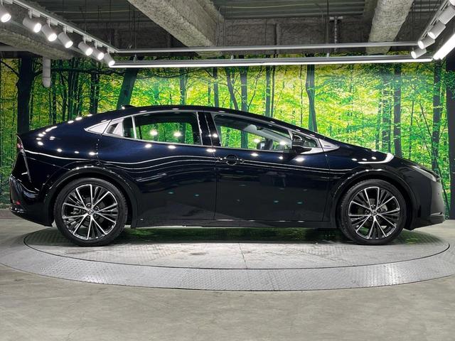 プリウス Ｚ　パノラマルーフ　全周囲カメラ　衝突被害軽減システム　レーダークルーズ　禁煙車　ハーフレザーシート　前席シートエアコン　パワーシート　コーナーセンサー　スマートキー　ＬＥＤヘッド　ＥＴＣ２．０（64枚目）