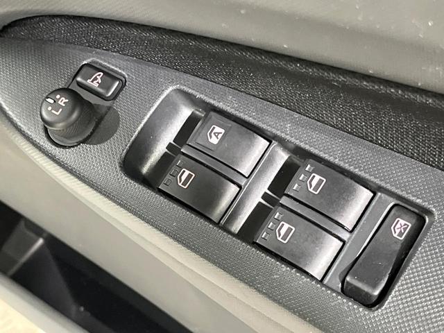 ムーヴ カスタム　Ｘ　ＳＡ　衝突軽減装置　純正ＳＤナビ　バックカメラ　禁煙車　スマートキー　ＨＩＤヘッド　ＥＴＣ　純正１４インチアルミ　オートライト　オートエアコン　ＣＤ　ＤＶＤ再生　地デジ（37枚目）