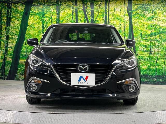 アクセラスポーツ １５Ｓツーリング　マツダコネクトナビ　バックカメラ　衝突被害軽減システム　レーダークルーズ　禁煙車　スマートキー　ＨＩＤヘッド　ＥＴＣ　純正１６インチアルミ　オートライト　デュアルエアコン　Ｂｌｕｅｔｏｏｔｈ（14枚目）