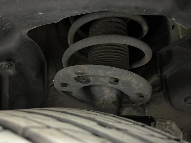 アクセラスポーツ １５Ｓツーリング　マツダコネクトナビ　バックカメラ　衝突被害軽減システム　レーダークルーズ　禁煙車　スマートキー　ＨＩＤヘッド　ＥＴＣ　純正１６インチアルミ　オートライト　デュアルエアコン　Ｂｌｕｅｔｏｏｔｈ（20枚目）