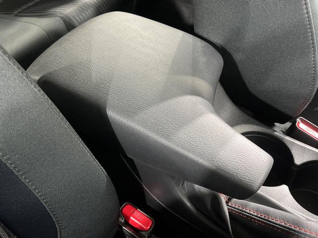 アクセラスポーツ １５Ｓツーリング　マツダコネクトナビ　バックカメラ　衝突被害軽減システム　レーダークルーズ　禁煙車　スマートキー　ＨＩＤヘッド　ＥＴＣ　純正１６インチアルミ　オートライト　デュアルエアコン　Ｂｌｕｅｔｏｏｔｈ（43枚目）