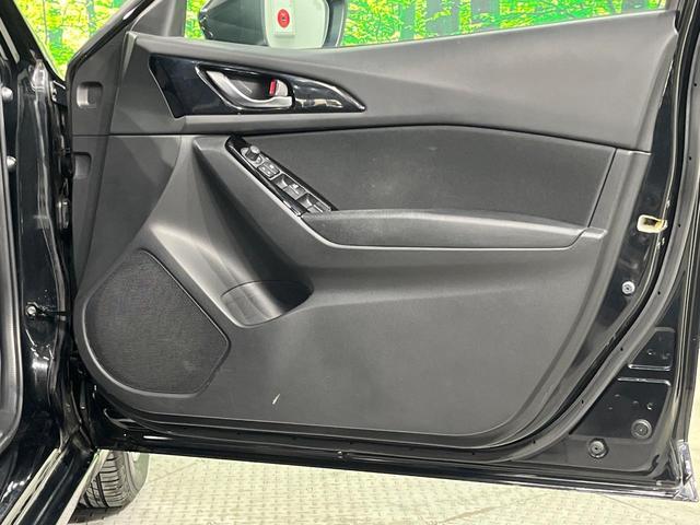 アクセラスポーツ １５Ｓツーリング　マツダコネクトナビ　バックカメラ　衝突被害軽減システム　レーダークルーズ　禁煙車　スマートキー　ＨＩＤヘッド　ＥＴＣ　純正１６インチアルミ　オートライト　デュアルエアコン　Ｂｌｕｅｔｏｏｔｈ（48枚目）