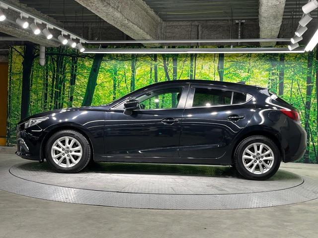 アクセラスポーツ １５Ｓツーリング　マツダコネクトナビ　バックカメラ　衝突被害軽減システム　レーダークルーズ　禁煙車　スマートキー　ＨＩＤヘッド　ＥＴＣ　純正１６インチアルミ　オートライト　デュアルエアコン　Ｂｌｕｅｔｏｏｔｈ（65枚目）