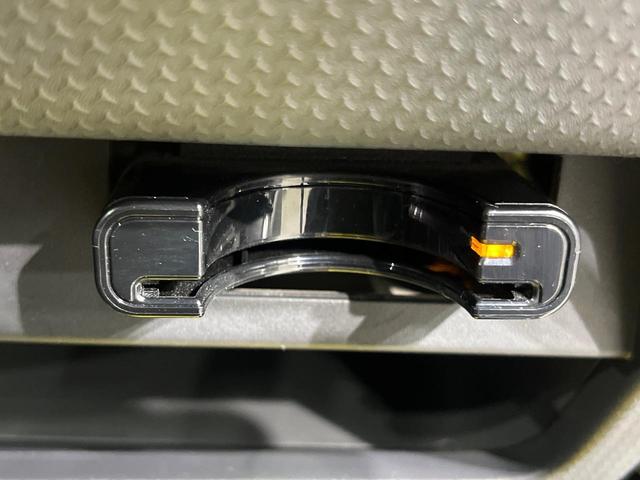 ハスラー Ｊスタイル　ＳＤナビ　バックカメラ　衝突被害軽減システム　禁煙車　スマートキー　ＨＩＤヘッド　ＥＴＣ　オートライト　オートエアコン　Ｂｌｕｅｔｏｏｔｈ　ＣＤ　ＤＶＤ再生　フルセグ　ＨＩＤフォグ（7枚目）