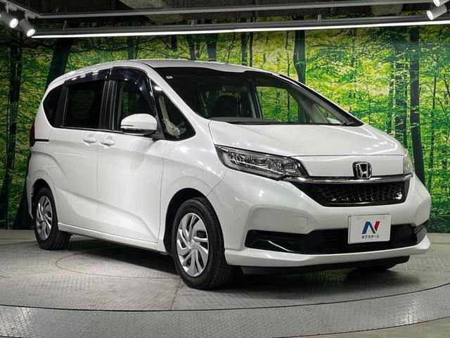 フリード Ｇ・ホンダセンシング　両側電動ドア　純正ＳＤナビ　バックカメラ　衝突被害軽減システム　レーダークルーズ　禁煙車　コーナーセンサー　スマートキー　ビルトインＥＴＣ　車線逸脱警報　オートライト　オートエアコン（17枚目）