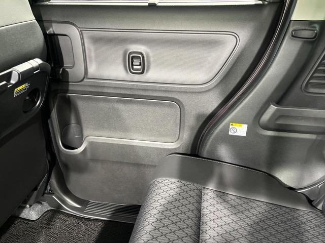 スペーシアカスタム ハイブリッドＸＳターボ　メーカー９インチナビ　両側電動ドア　全周囲カメラ　衝突軽減　レーダークルーズ　禁煙車　シートヒーター　ドラレコ　コーナーセンサー　スマートキー　ＬＥＤヘッド　ＥＴＣ（70枚目）