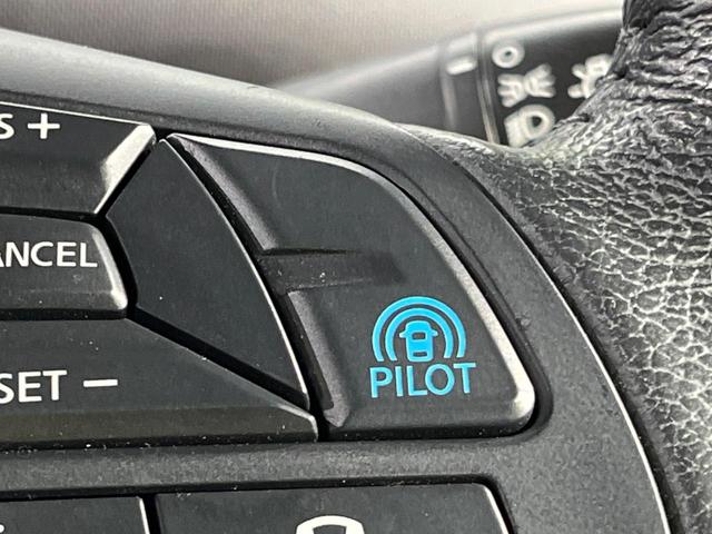 セレナ XV 両側電動ドア 8型ナビ 全周囲カメラ 衝突被害軽減システム レーダークルーズ 禁煙車 ドラレコ コーナーセンサー スマートキー LEDヘッド ビルトインETC 純正17インチアルミ オートハイビーム(6枚目)