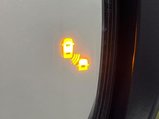 セレナ XV 両側電動ドア 8型ナビ 全周囲カメラ 衝突被害軽減システム レーダークルーズ 禁煙車 ドラレコ コーナーセンサー スマートキー LEDヘッド ビルトインETC 純正17インチアルミ オートハイビーム(34枚目)