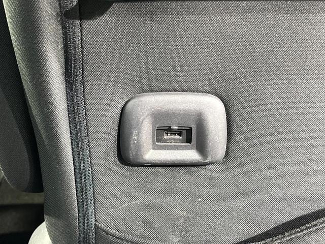 セレナ XV 両側電動ドア 8型ナビ 全周囲カメラ 衝突被害軽減システム レーダークルーズ 禁煙車 ドラレコ コーナーセンサー スマートキー LEDヘッド ビルトインETC 純正17インチアルミ オートハイビーム(45枚目)