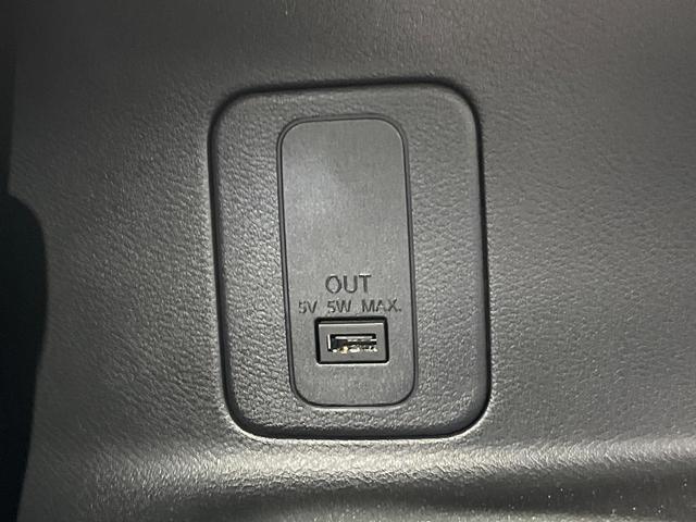 セレナ XV 両側電動ドア 8型ナビ 全周囲カメラ 衝突被害軽減システム レーダークルーズ 禁煙車 ドラレコ コーナーセンサー スマートキー LEDヘッド ビルトインETC 純正17インチアルミ オートハイビーム(47枚目)