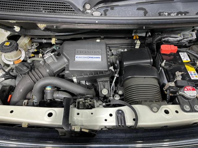N-BOXカスタム G・Lターボホンダセンシング 両側電動ドア 純正8インチナビ バックカメラ 衝突被害軽減システム 禁煙車 ハーフレザーシート ドラレコ スマートキー LEDヘッド ビルトインETC 純正15インチアルミ オートハイビーム(18枚目)