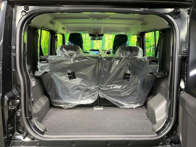 ���i�̂���������ʋ΁A���}���ɏ\���ȉ׎��X�y�[�X���m�ۂ��Ă���܂��B�Z�J���h�V�[�g��|���ƁA�傫�ȉו��̐ύڂ��\�ł���