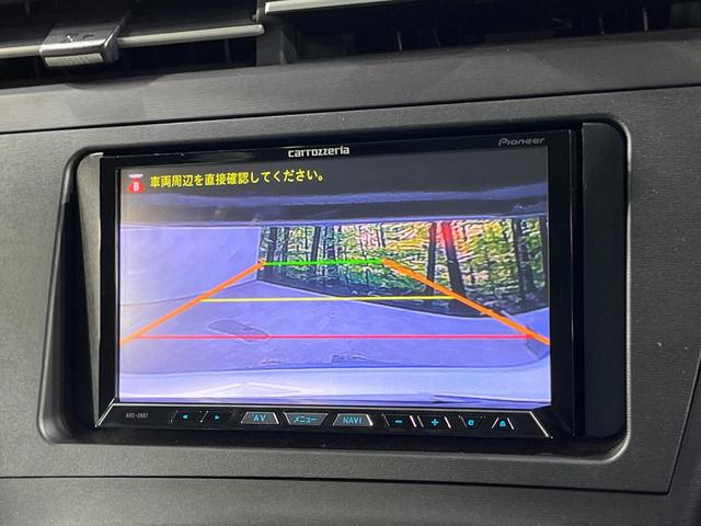 プリウス Ｓツーリングセレクション　ＳＤナビ　バックカメラ　禁煙車　コーナーセンサー　スマートキー　ＨＩＤヘッド　ビルトインＥＴＣ　オートライト　オートエアコン　Ｂｌｕｅｔｏｏｔｈ　ＣＤ（4枚目）