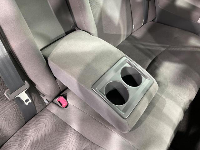 プリウス Ｓツーリングセレクション　ＳＤナビ　バックカメラ　禁煙車　コーナーセンサー　スマートキー　ＨＩＤヘッド　ビルトインＥＴＣ　オートライト　オートエアコン　Ｂｌｕｅｔｏｏｔｈ　ＣＤ（47枚目）