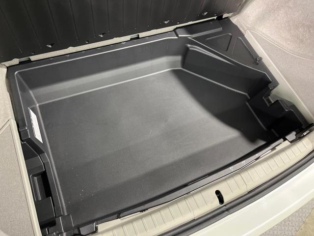 プリウス Ｓツーリングセレクション　ＳＤナビ　バックカメラ　禁煙車　コーナーセンサー　スマートキー　ＨＩＤヘッド　ビルトインＥＴＣ　オートライト　オートエアコン　Ｂｌｕｅｔｏｏｔｈ　ＣＤ（51枚目）