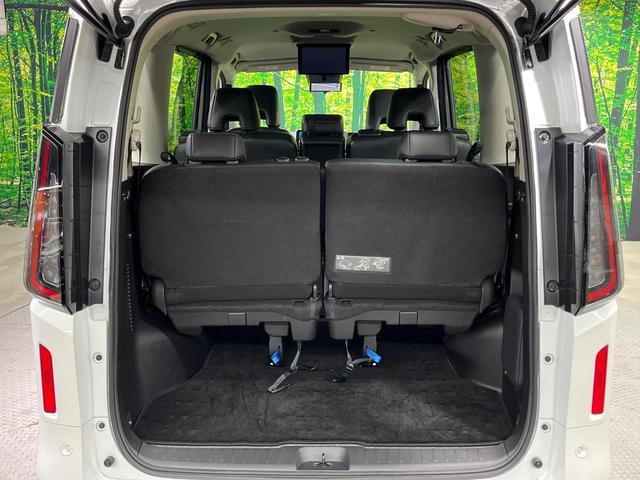 セレナ ｅ－パワー　ハイウェイスターＶ　９０周年記念車　両側電動ドア　純正１２インチナビ　後席モニター　全周囲カメラ　衝突軽減　レーダークルーズ　禁煙車　コーナーセンサー　スマートキー　ＬＥＤヘッド　ＥＴＣ２．０　純正１６インチアルミ　オートハイビーム（11枚目）